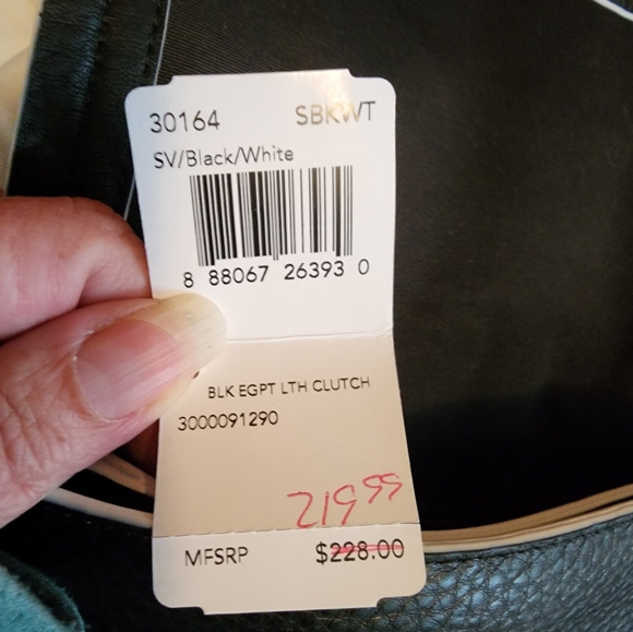 NWT Coach Black and white Egyptian Leather Pebbled Clutch 30164 12" x 7.5" - Picture 6 of 9